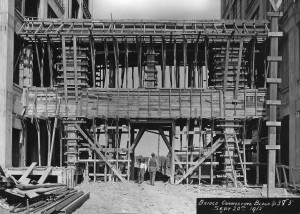 Constructing the bridge connecting building 3 & 5, Kodak Heights, September 20, 1915